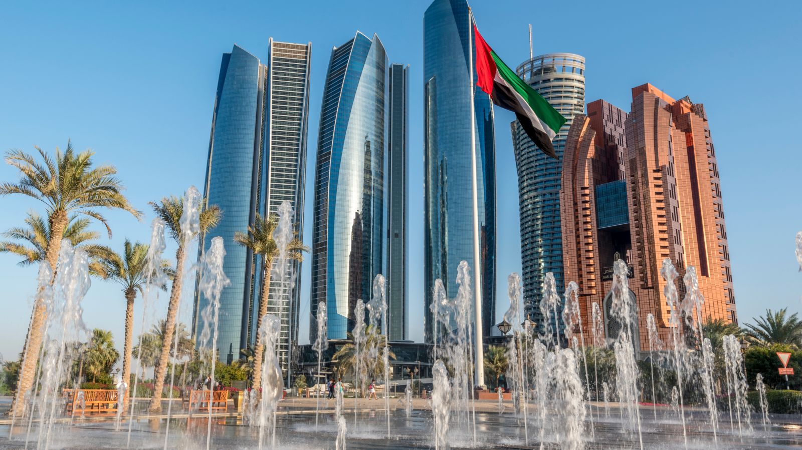 Dubái y Abu Dhabi 2027