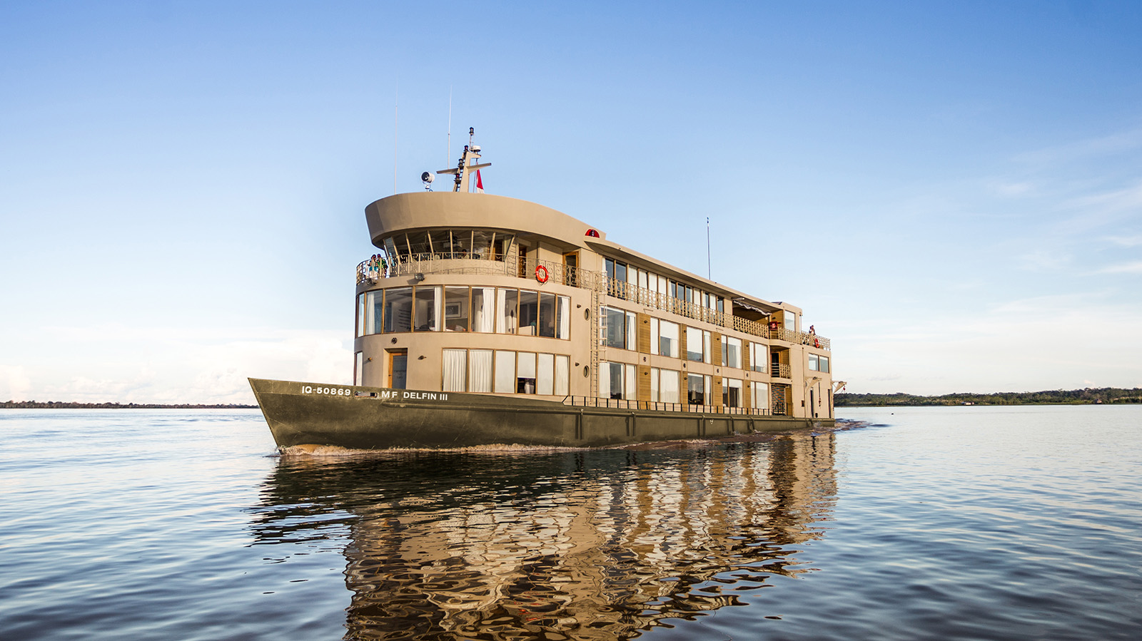 Delfin Amazon Cruises
